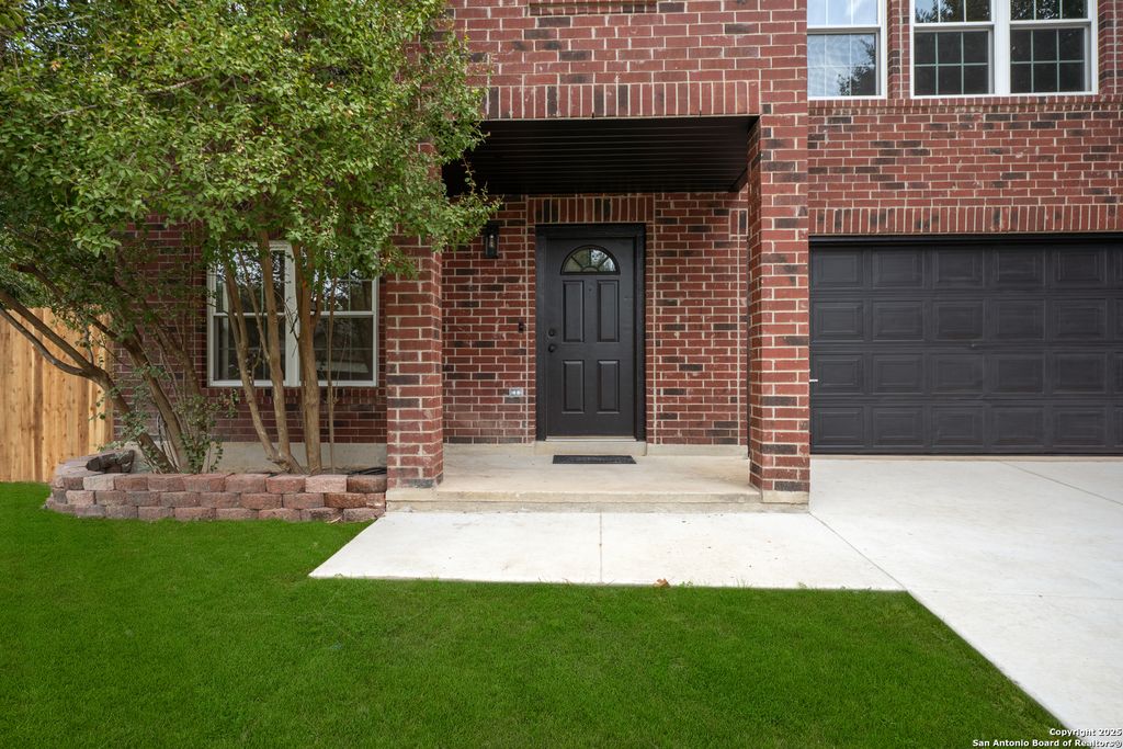 Photo of 12110 Branding Point, Helotes, TX 78023 (MLS # 1918296)