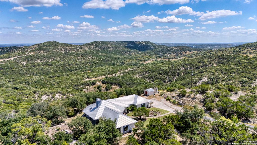 Photo of 305 Spanish Pass, Boerne, TX 78006 (MLS # 1922654)
