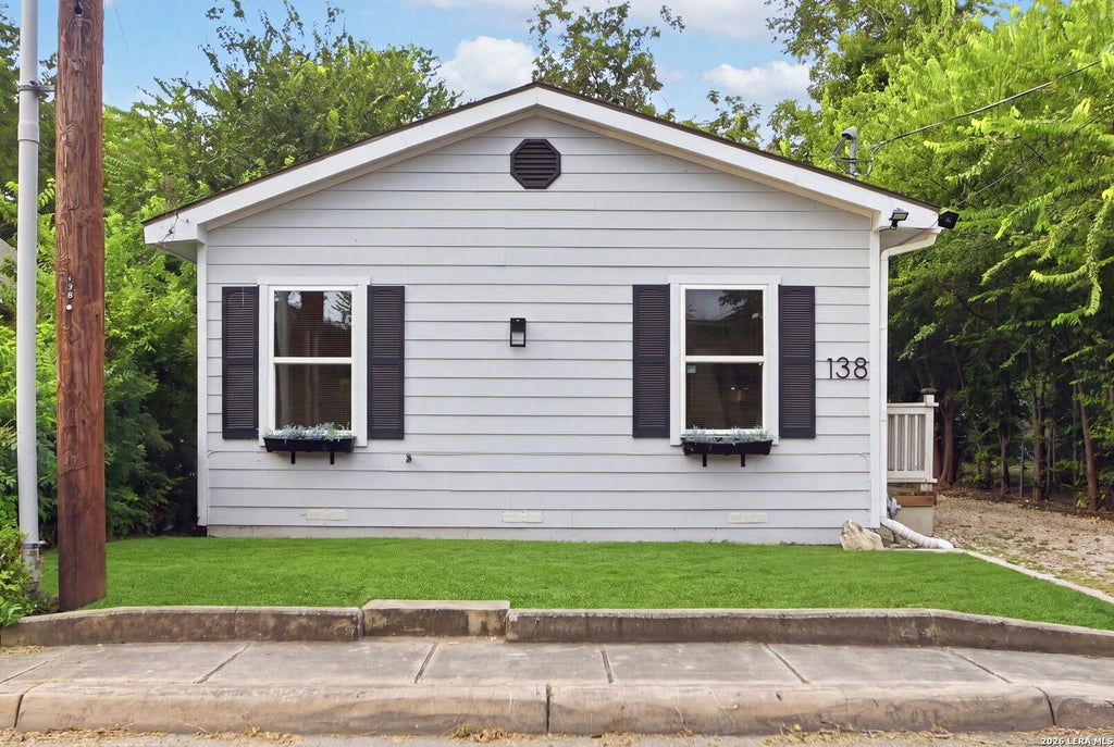 Photo of 138 Hess St, San Antonio, TX 78212 (MLS # 2009643)