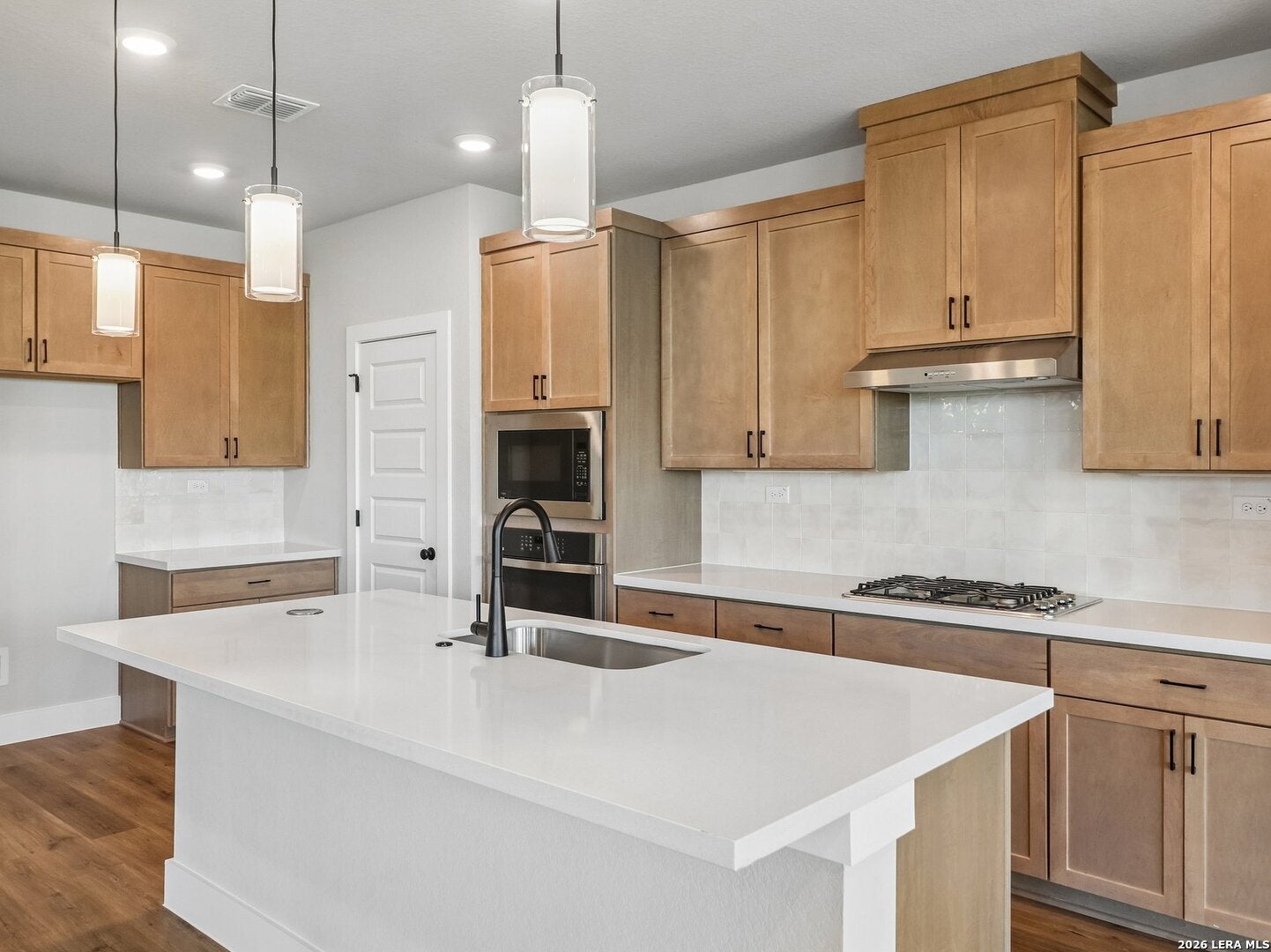 7059 Hayes Horizon
