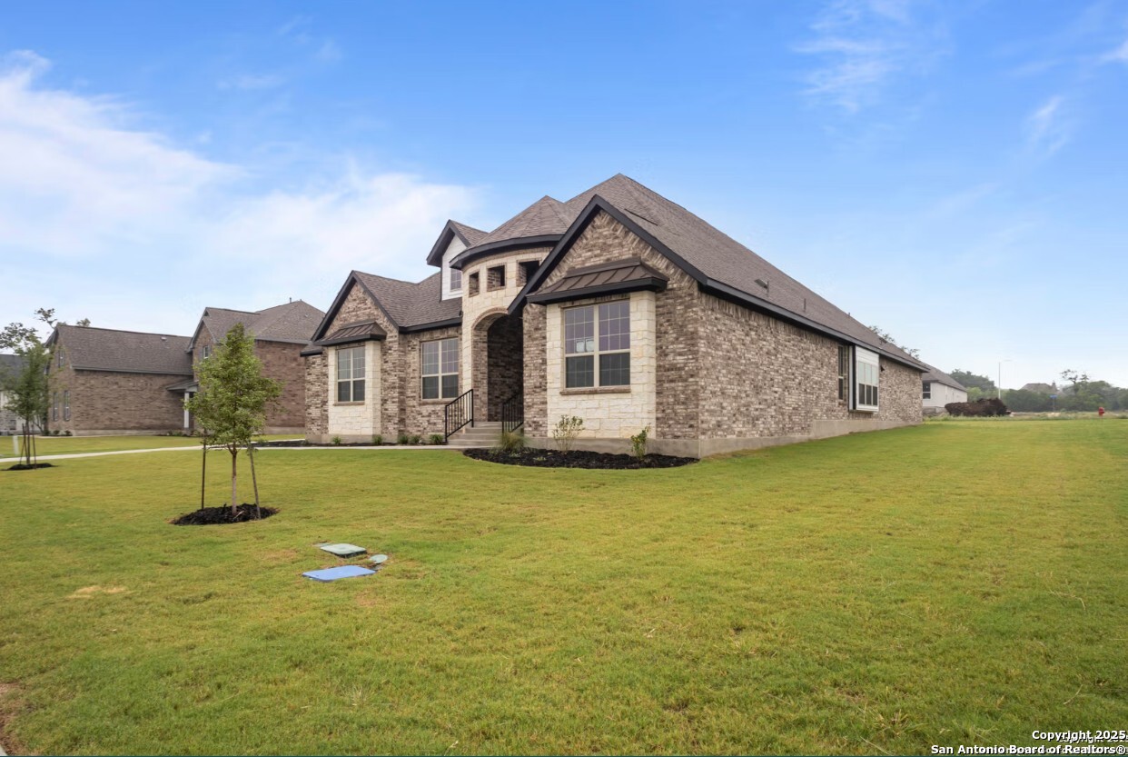 222 Poe Parkway