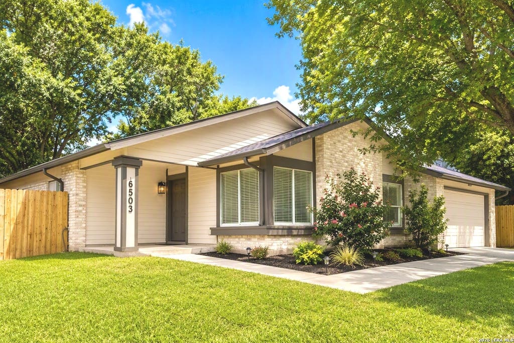 Photo of 16503 Fox Den, San Antonio, TX 78247 (MLS # 2008412)