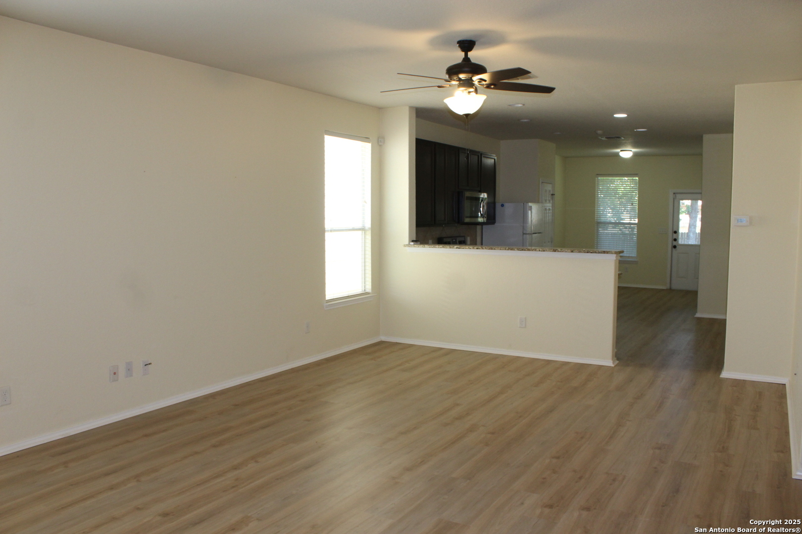 486 Walnut