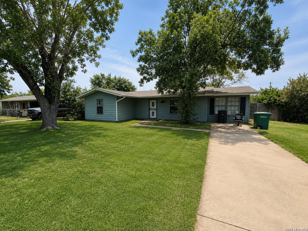 Photo of 6206 ROSE VLY, San Antonio, TX 78242 (MLS # 2004446)