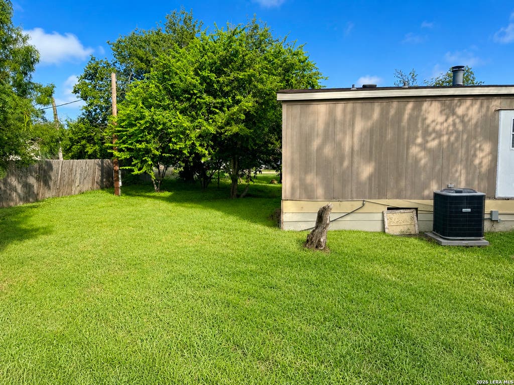 Photo of 4606 LEGEND FLS, San Antonio, TX 78253 (MLS # 2008698)