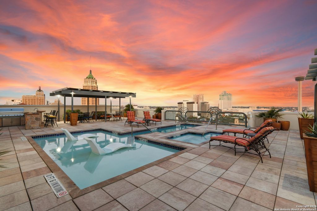 Photo of 230 Dwyer Ave 501 #501, San Antonio, TX 78204 (MLS # 1940456)