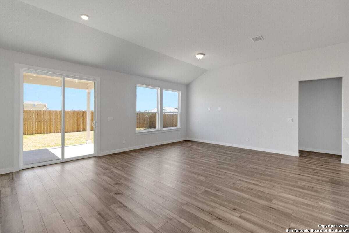 2059 Newforest Peak