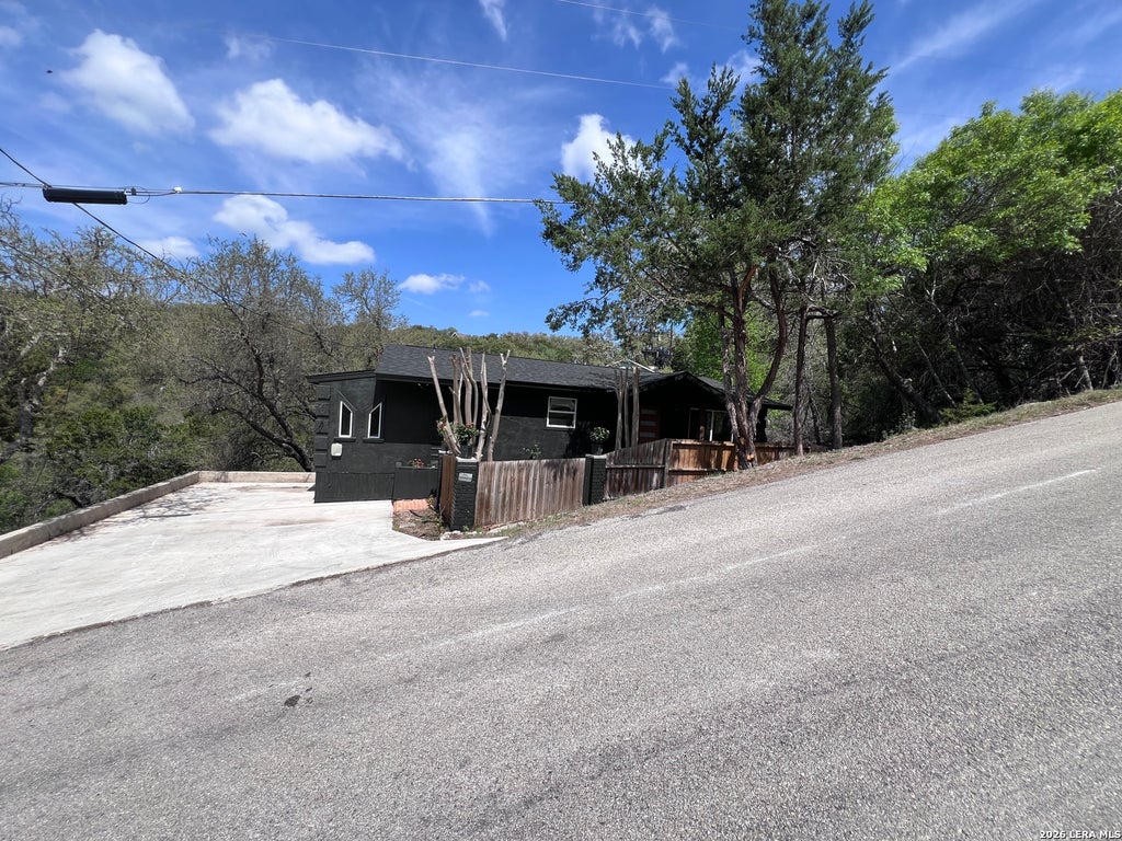 Photo of 1156 Deerwood, Canyon Lake, TX 78133 (MLS # 1952472)