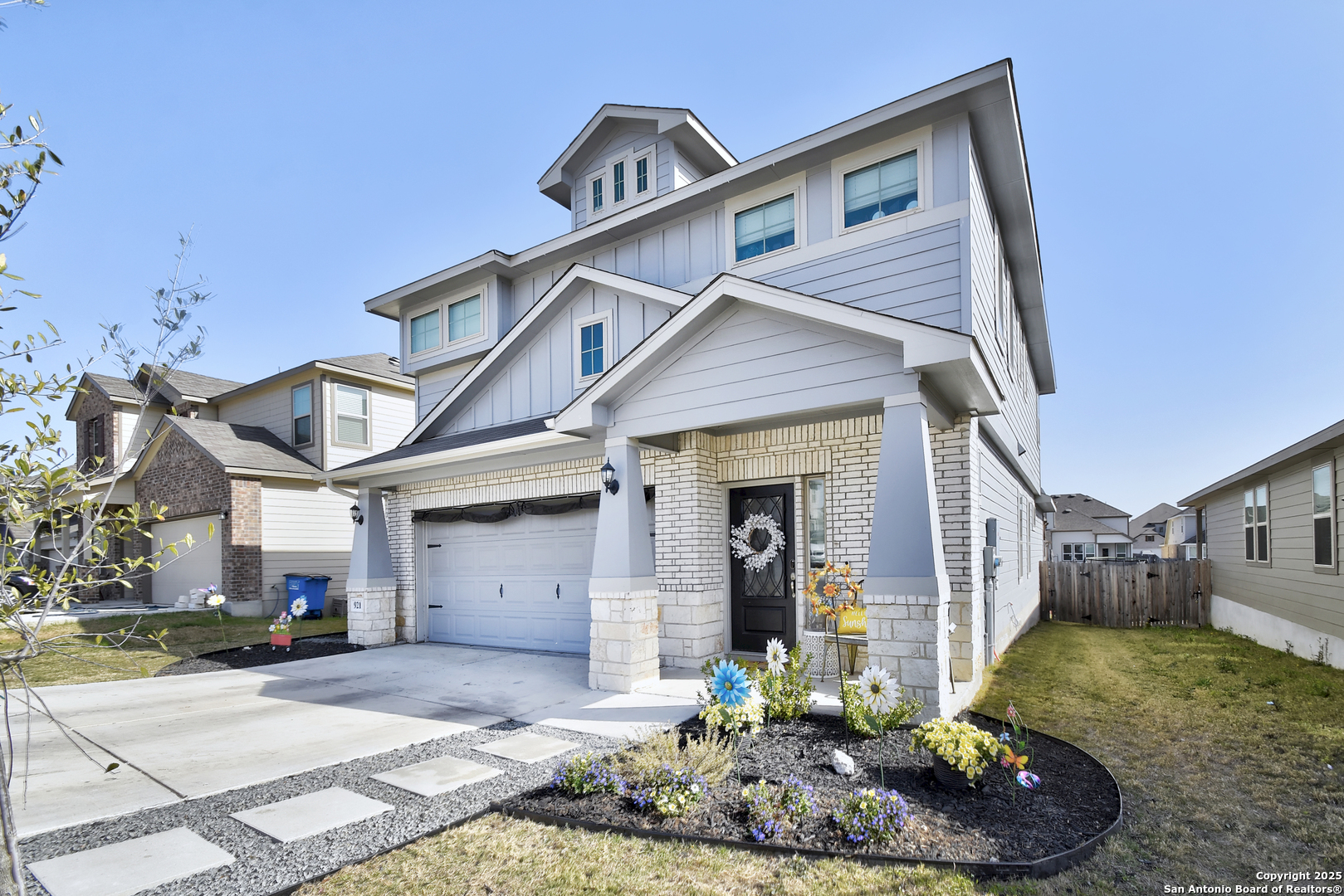 921 Windflower