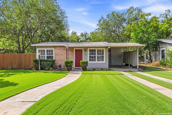 230 SERNA PARK, SAN ANTONIO, TX 78218 - Image ae4e4e1a911291de3acfe307f2cbaf13/2789185512
