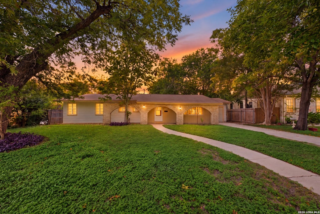 Photo of 410 North Dr, San Antonio, TX 78201 (MLS # 2023808)