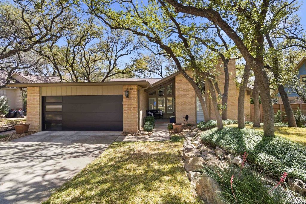 Photo of 3118 Quakertown, San Antonio, TX 78230 (MLS # 1950205)