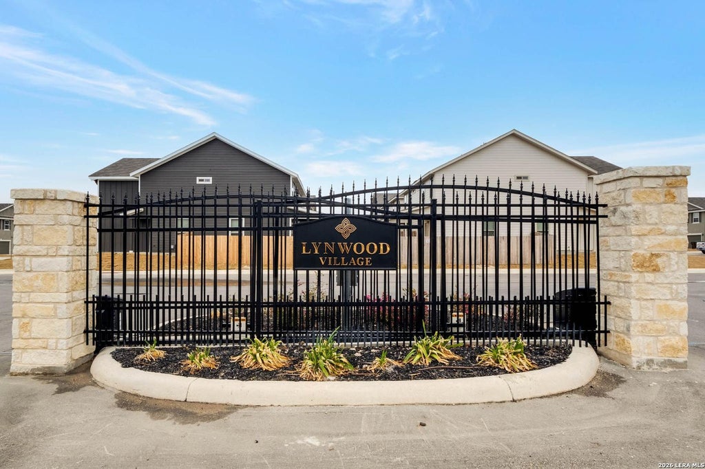 Photo of 2527 Lynwood Bend, San Antonio, TX 78245 (MLS # 1866474)