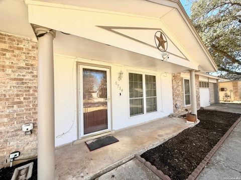 6734 Spring Rose San Antonio TX 78249
