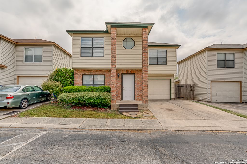 Photo of 5030 Kenton Royalle, San Antonio, TX 78240 (MLS # 1959009)