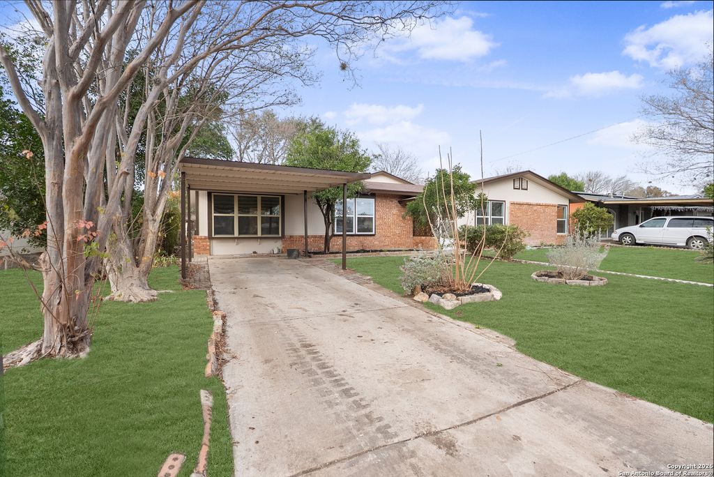 Photo of 3707 la sabre, San Antonio, TX 78218 (MLS # 1934765)