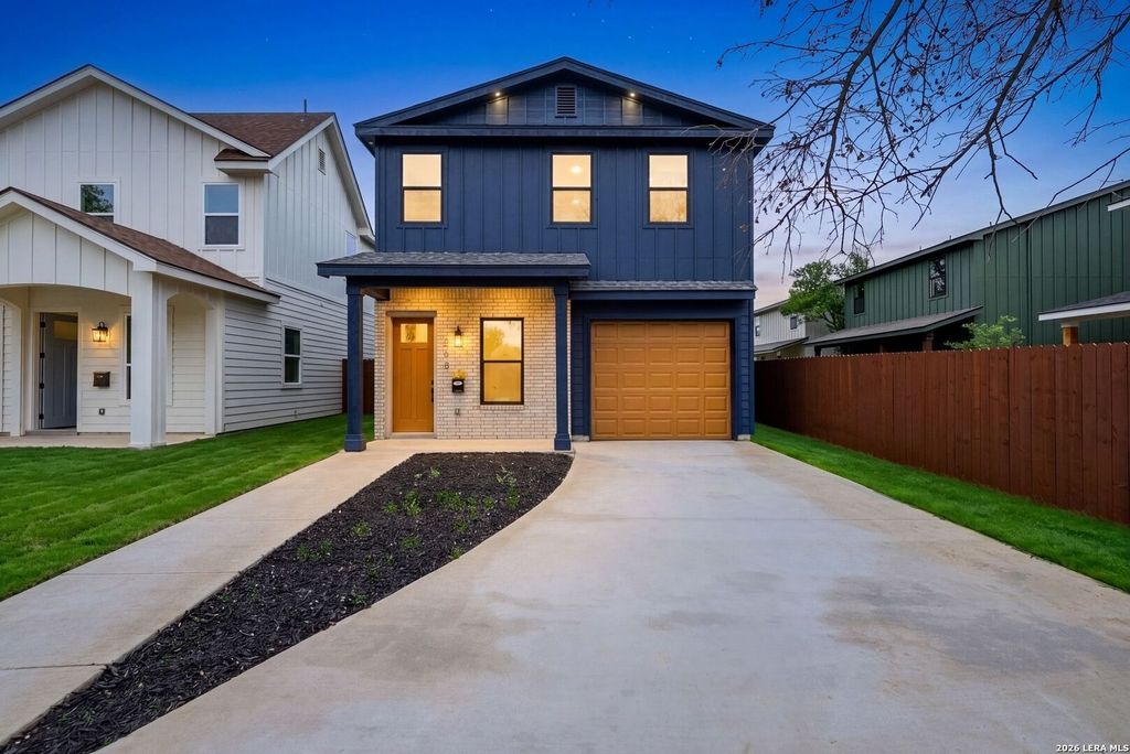 Photo of 110 San Antonio Blvd, San Antonio, TX 78201 (MLS # 1966550)