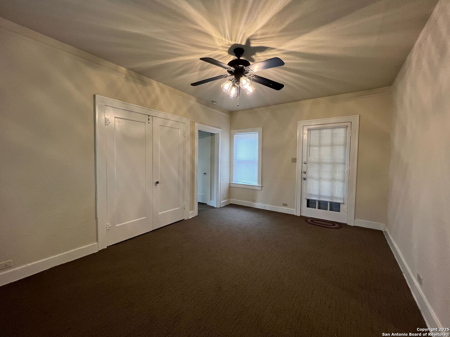 127 W CRAIG PL 6