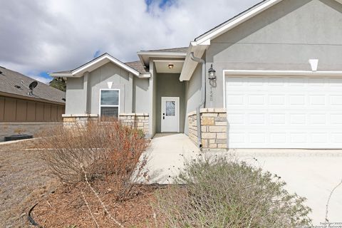 1128 NORFOLK Kerrville TX 78028