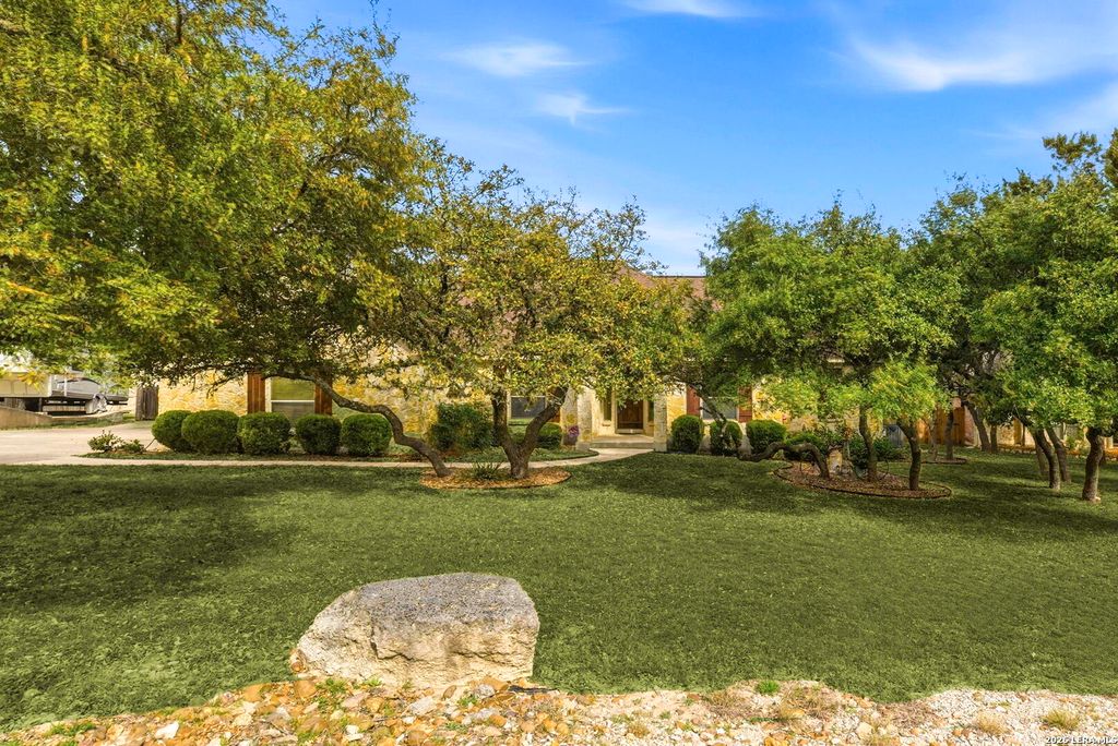 Photo of 26011 HOOTANANNY, San Antonio, TX 78260 (MLS # 1946523)