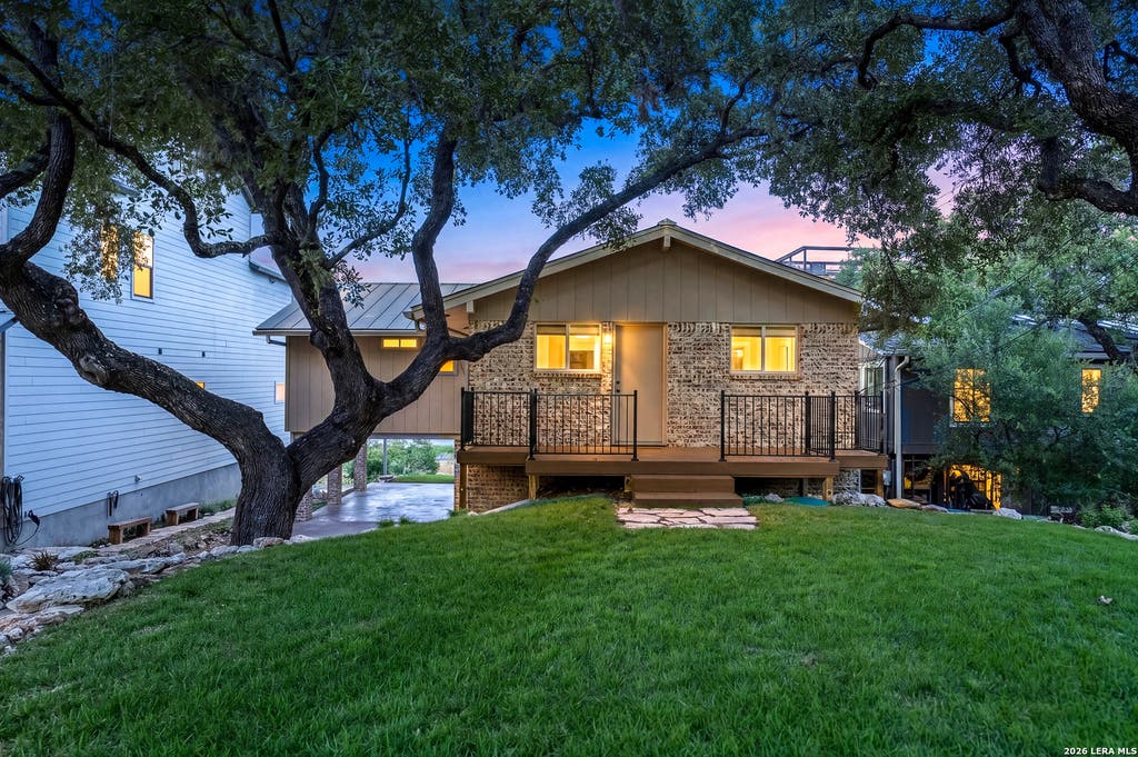 Photo of 1482 Stagecoach, Canyon Lake, TX 78133 (MLS # 1969603)