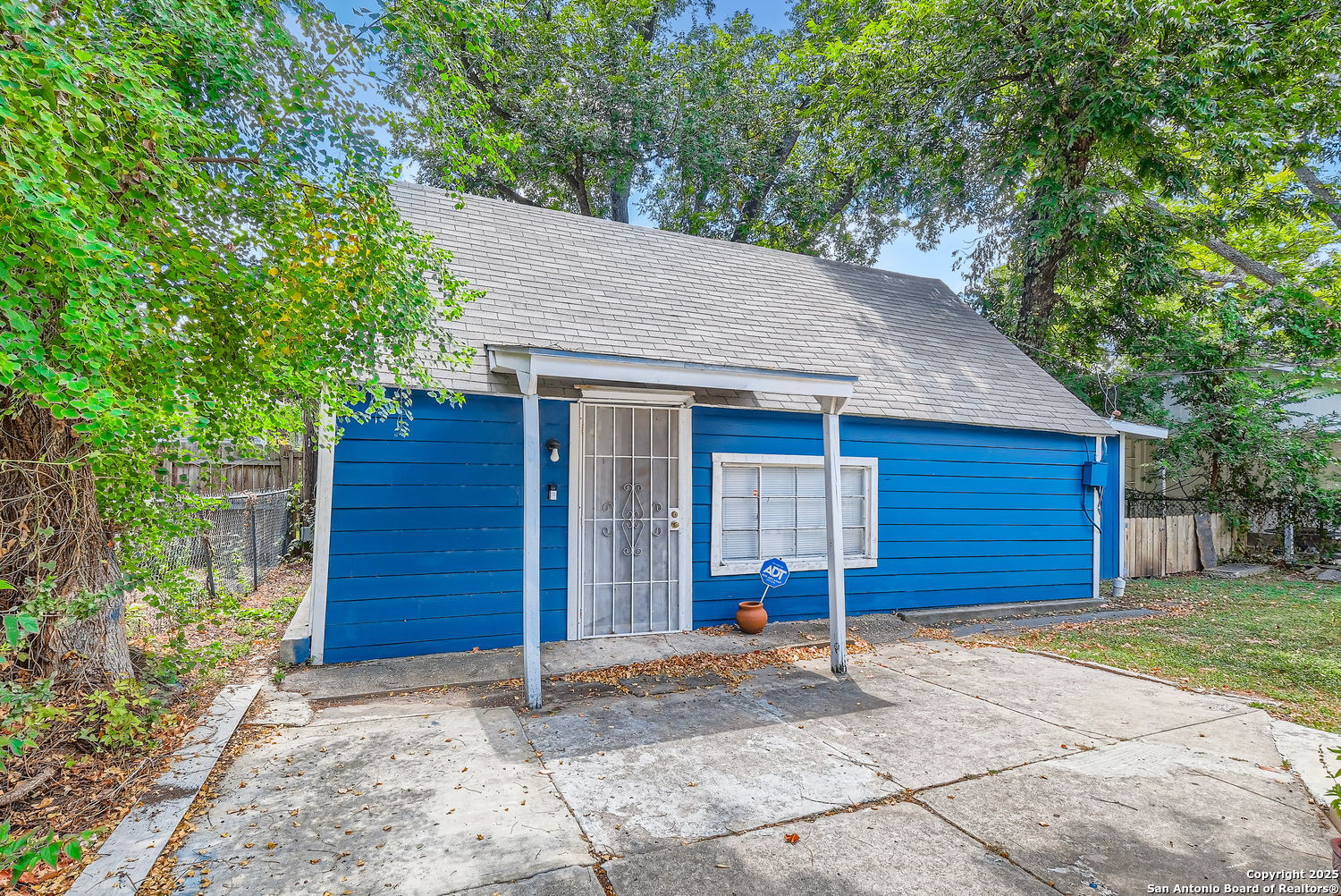 432 Fulton