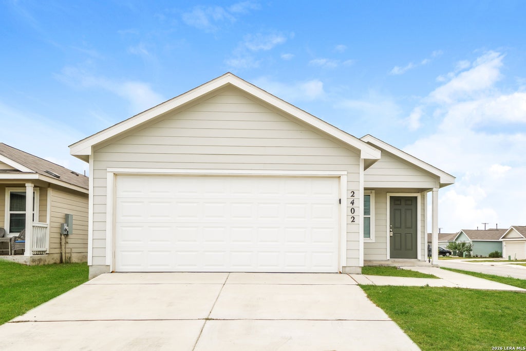 Photo of 2402 Double Oak, New Braunfels, TX 78130 (MLS # 2007628)