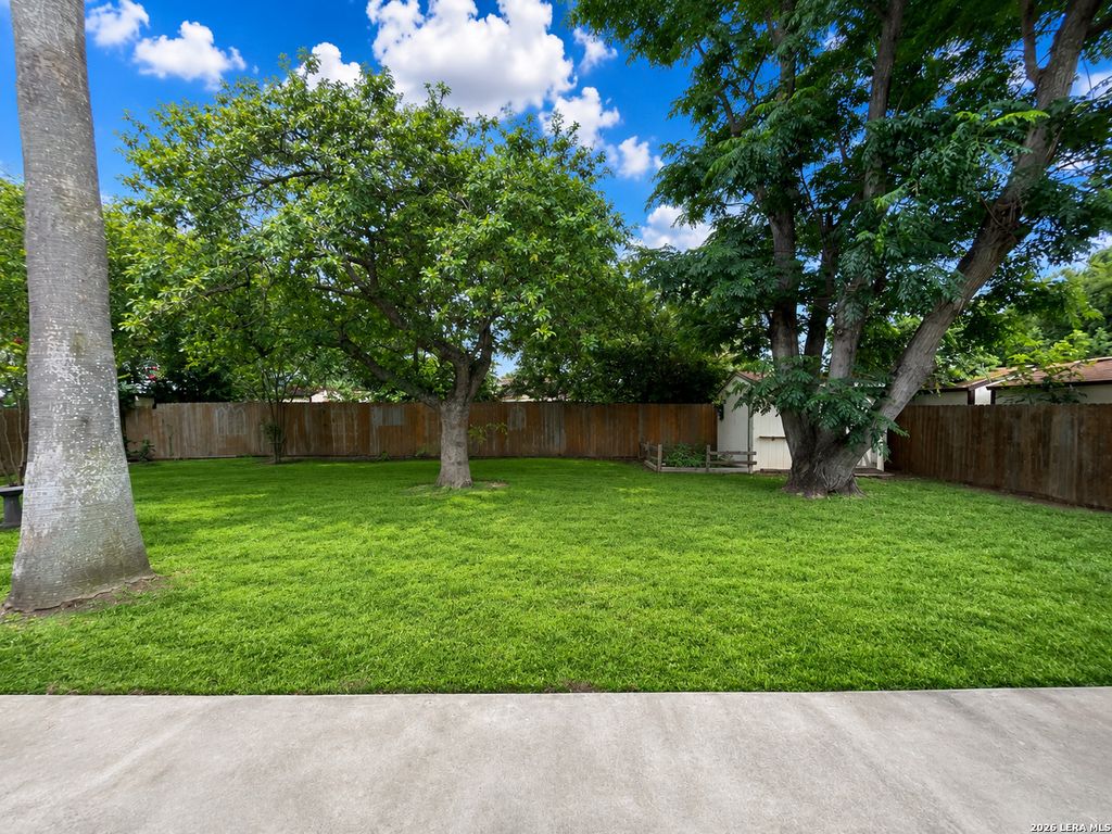Photo of 16519 Front Royal, San Antonio, TX 78247 (MLS # 1991380)