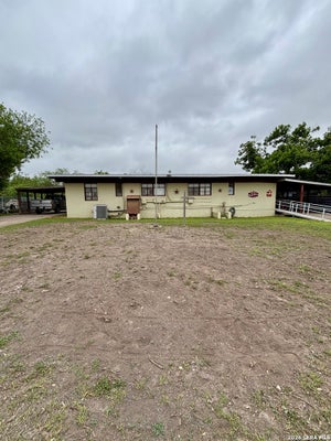 86 CHANDLER AVE, BRACKETTVILLE, TX 78832 - Image aef1bfb8b77a1b1b328873e57c59acf0/333465344