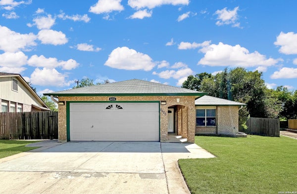 6426 REGENCY LN, SAN ANTONIO, TX 78249 - Image aef5bb4ff2ed43ee8dfa8383e4fd700a/4180380322