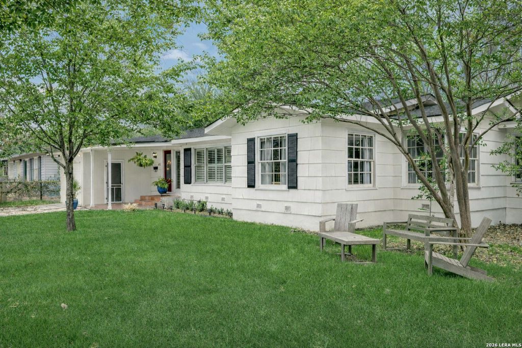Photo of 411 Harmon Dr, San Antonio, TX 78209 (MLS # 1941440)