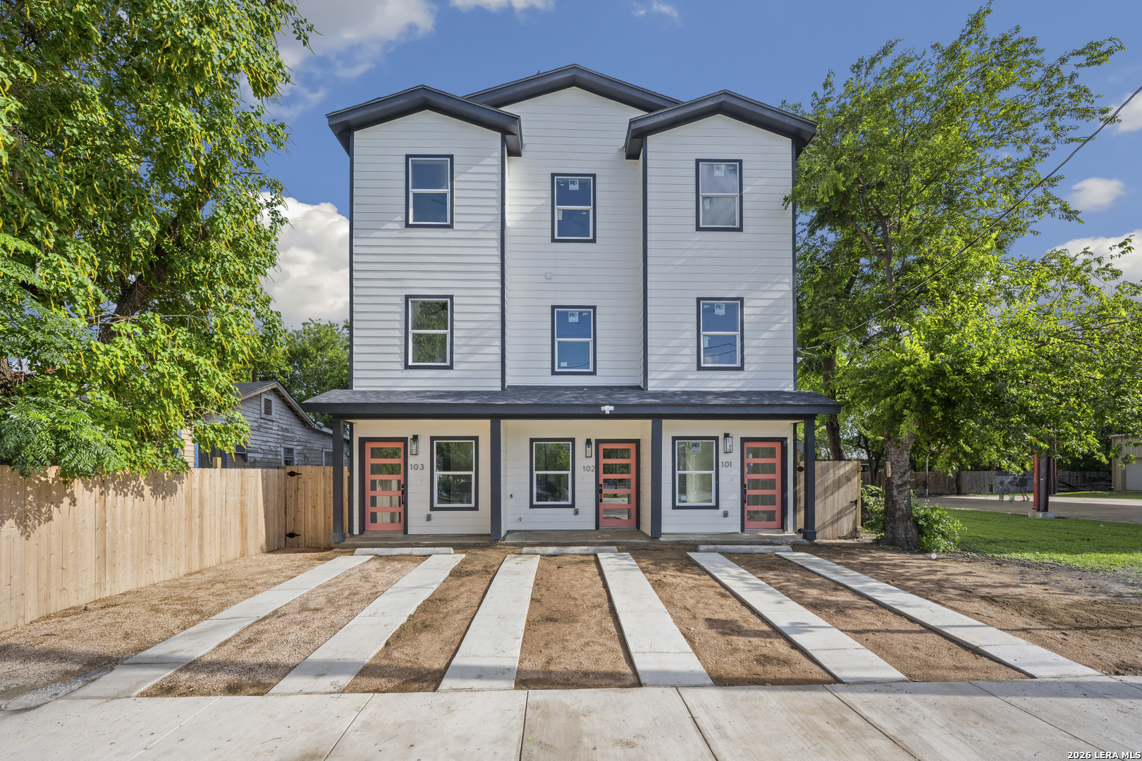 Photo 1 of 25 — 726 ARTHUR ST, San Antonio, TX 78202