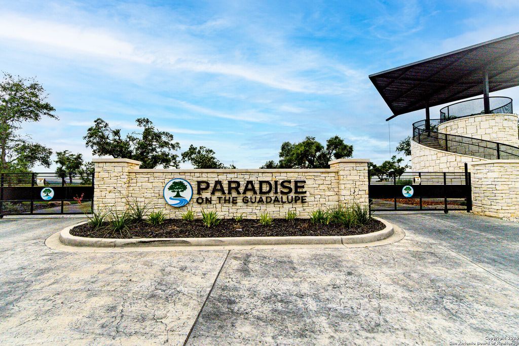 Photo of 1922 Paradise Parkway, Canyon Lake, TX 78133 (MLS # 1890710)