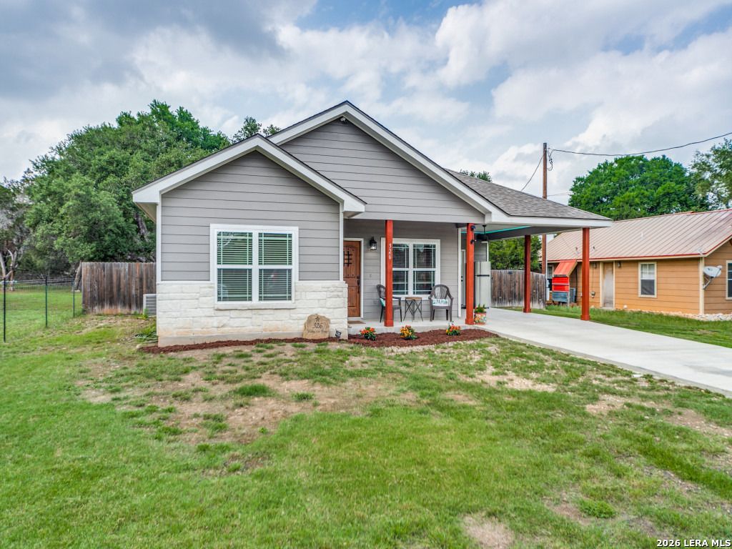 Photo of 326 VALLEY STAR DR, Canyon Lake, TX 78133 (MLS # 1961733)