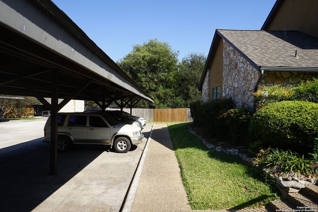 Photo of 601 THETFORD 601 #601, San Antonio, TX 78254 (MLS # 1923322)