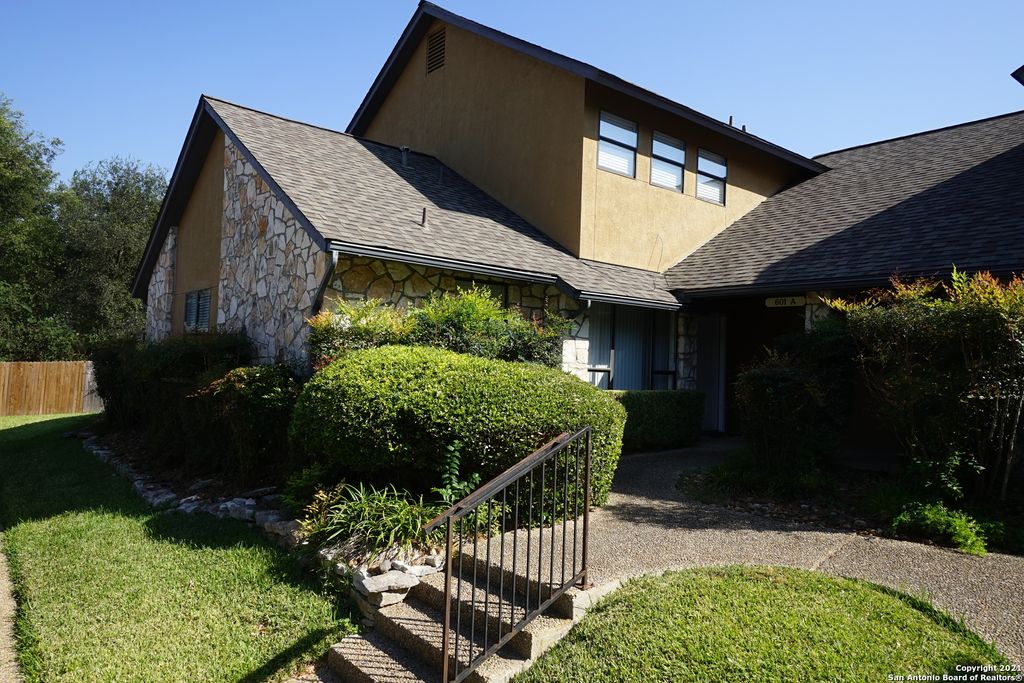 Photo of 601 THETFORD 601 #601, San Antonio, TX 78254 (MLS # 1923322)