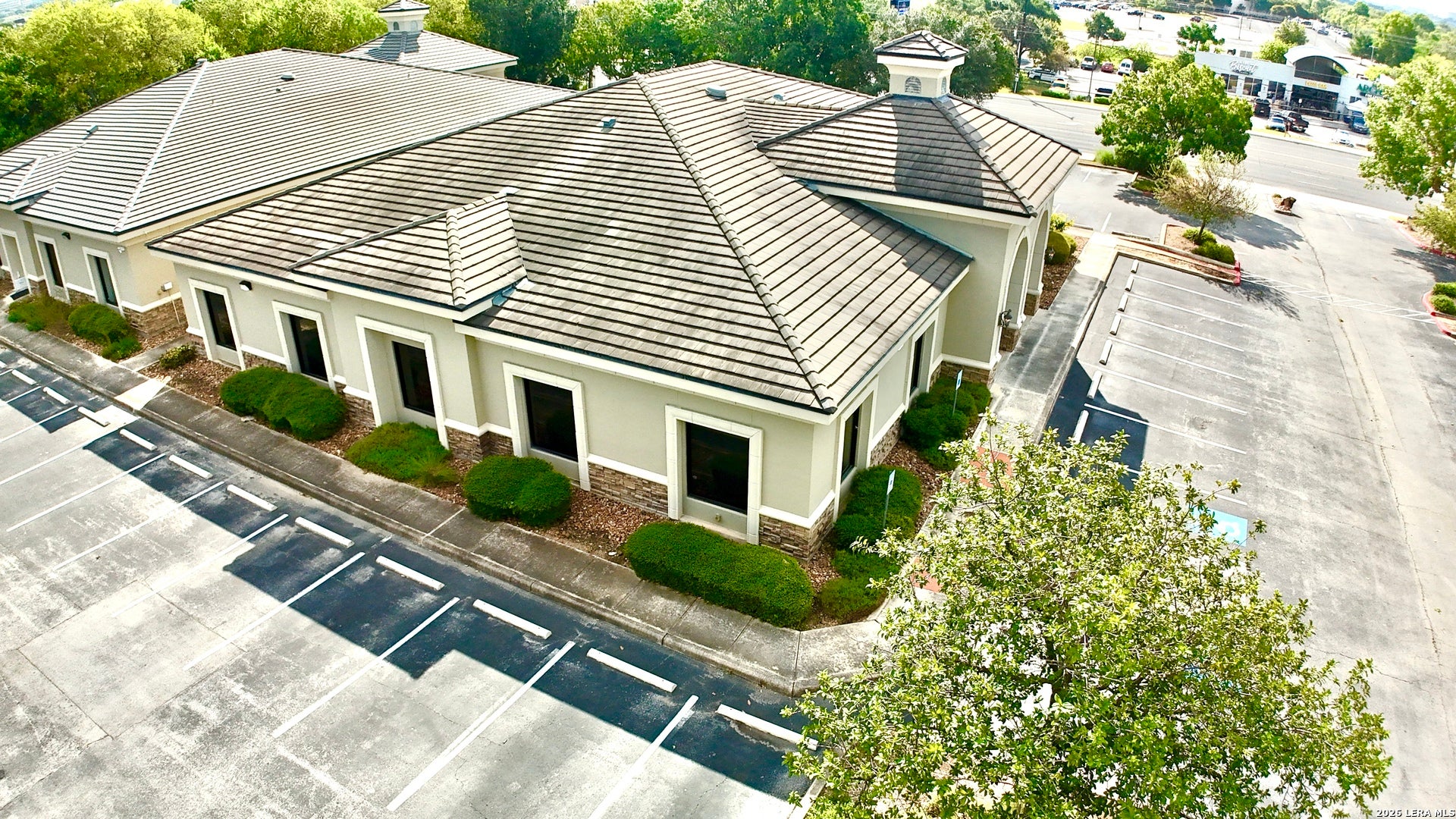 9643 HUEBNER RD 103 & 102