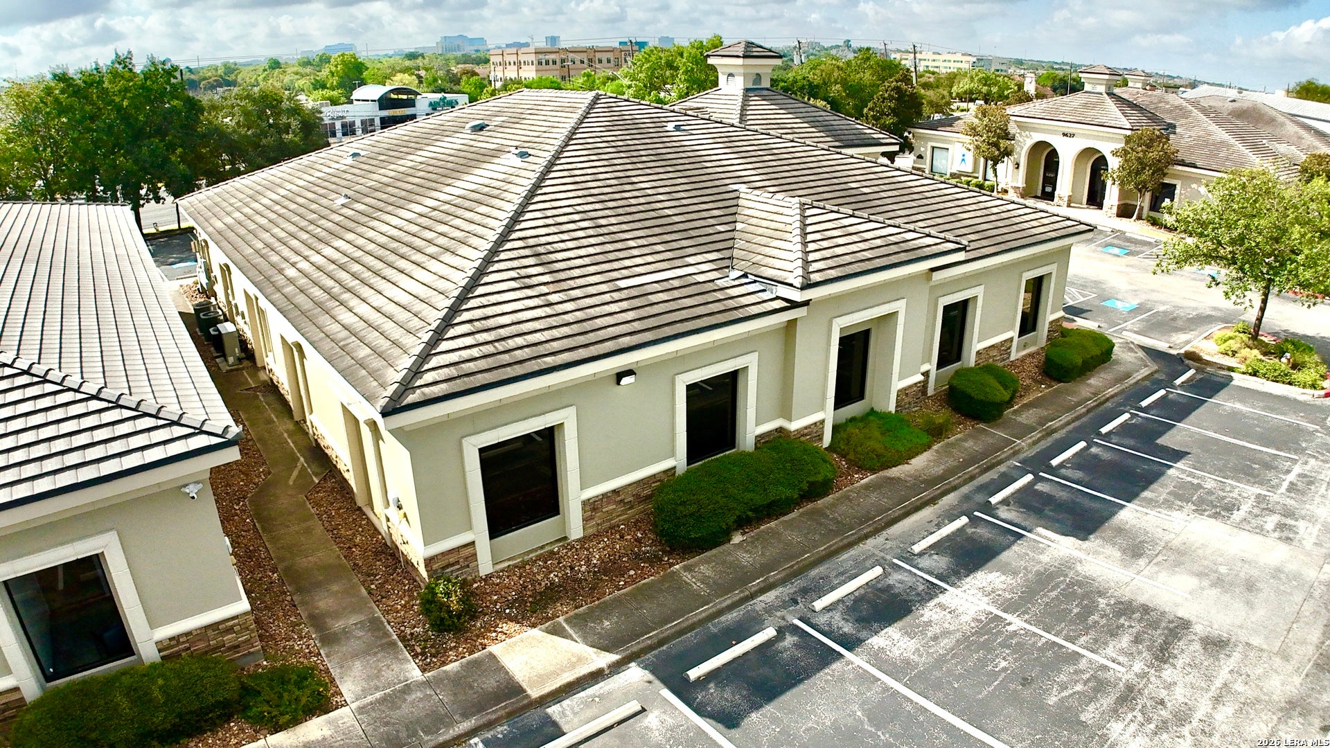 9643 HUEBNER RD 103 & 102