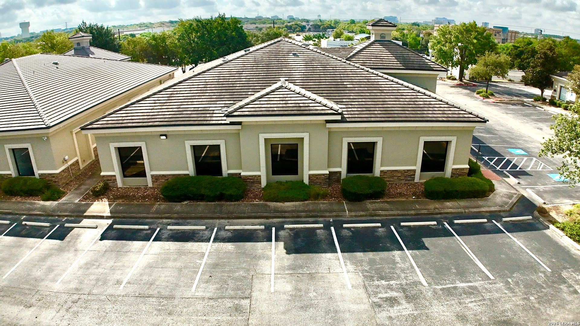 9643 HUEBNER RD 103 & 102