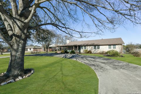 Photo of 1033 E Live Oak, Schertz, TX 78154 (MLS # 1935385)