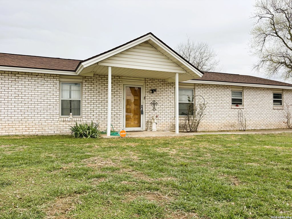 Photo of 225 River Rd, Seguin, TX 78155 (MLS # 1943630)