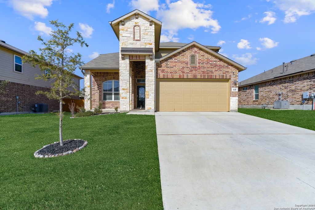 Photo of 648 AMBER CRK, Cibolo, TX 78108 (MLS # 1915177)