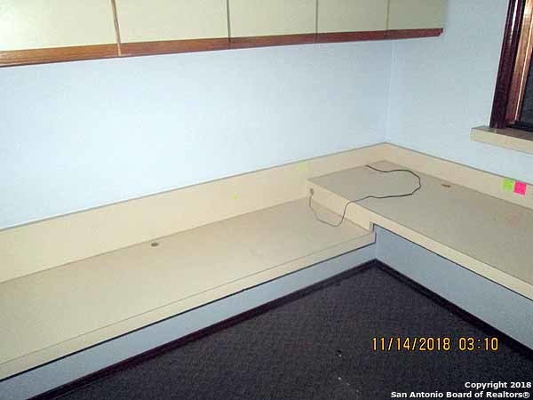 7272 wurzbach 302