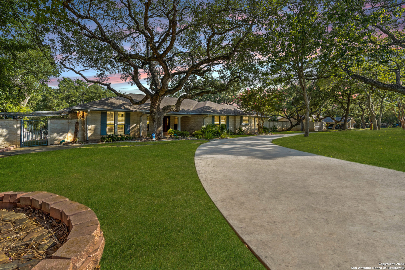 9414 Teakwood Ln