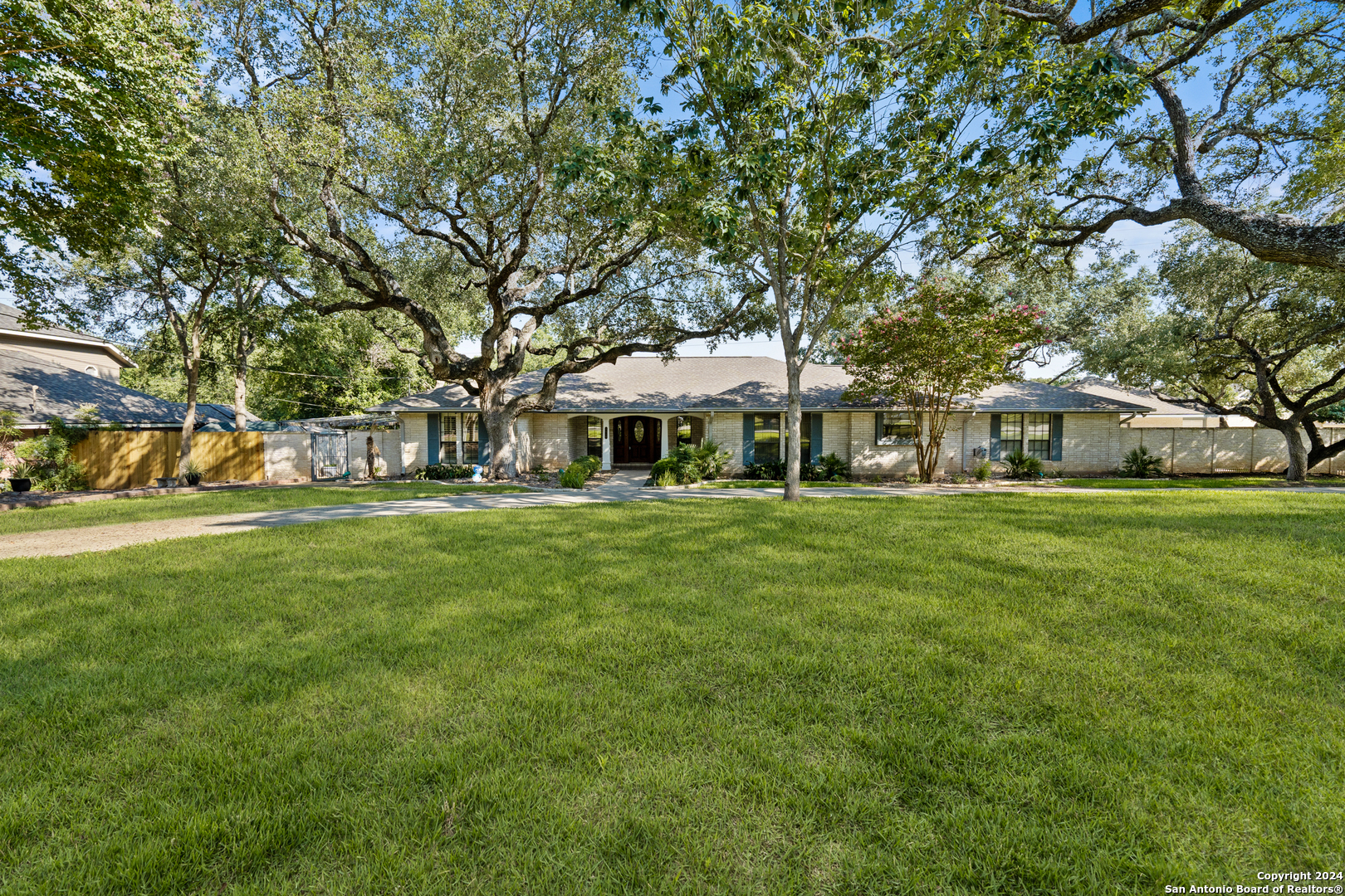 9414 Teakwood Ln