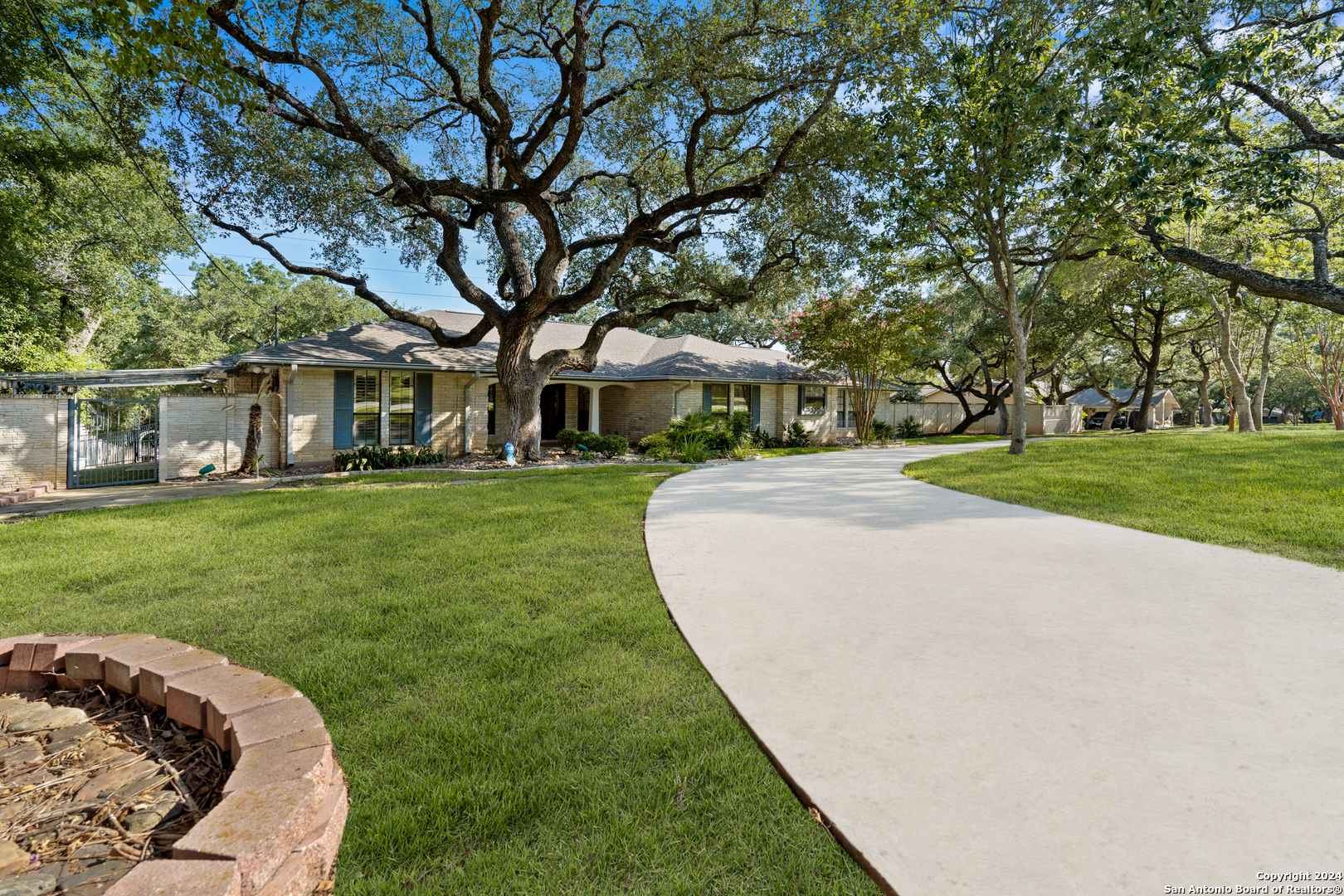 9414 Teakwood Ln