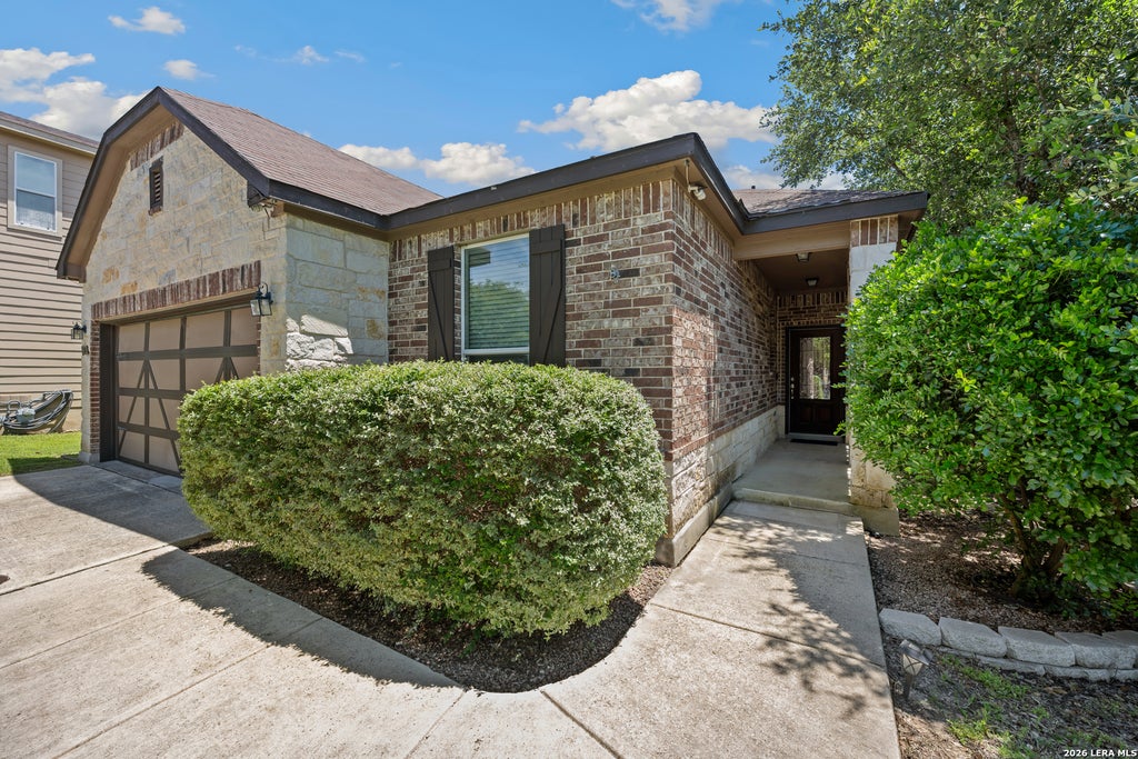 Photo of 105 ROLLING CRK, Boerne, TX 78006 (MLS # 1971810)