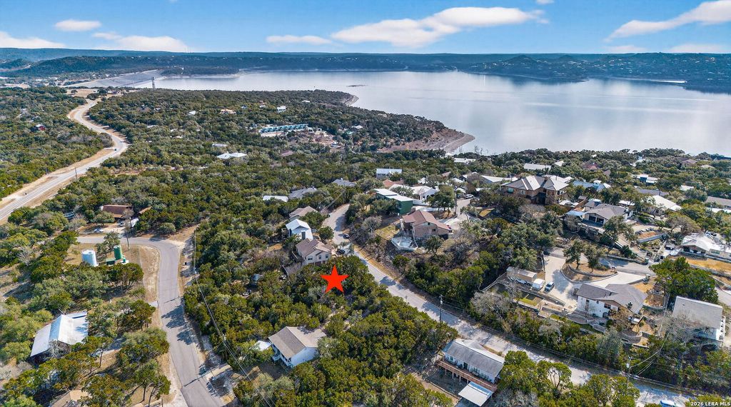 Photo of 528 Highland Heights, Canyon Lake, TX 78133 (MLS # 1939628)