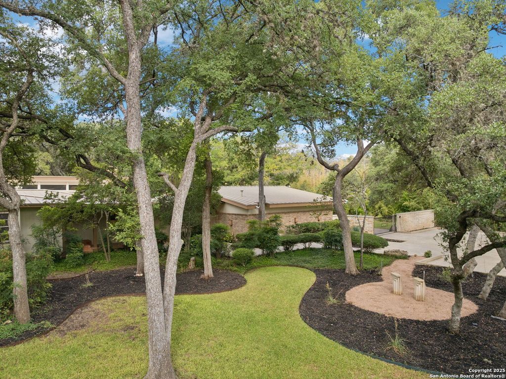Photo of 3038 Valley View, San Antonio, TX 78217 (MLS # 1857568)