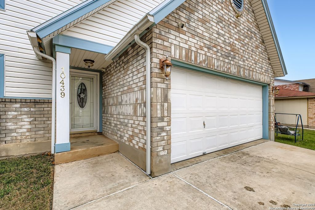 Photo of 10439 Canyon, San Antonio, TX 78245 (MLS # 1925971)